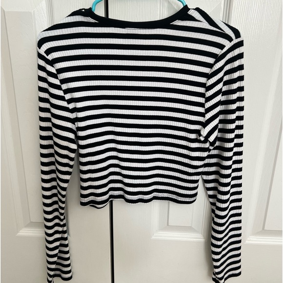 Wild Fable Long sleeve Striped top - Picture 2 of 3